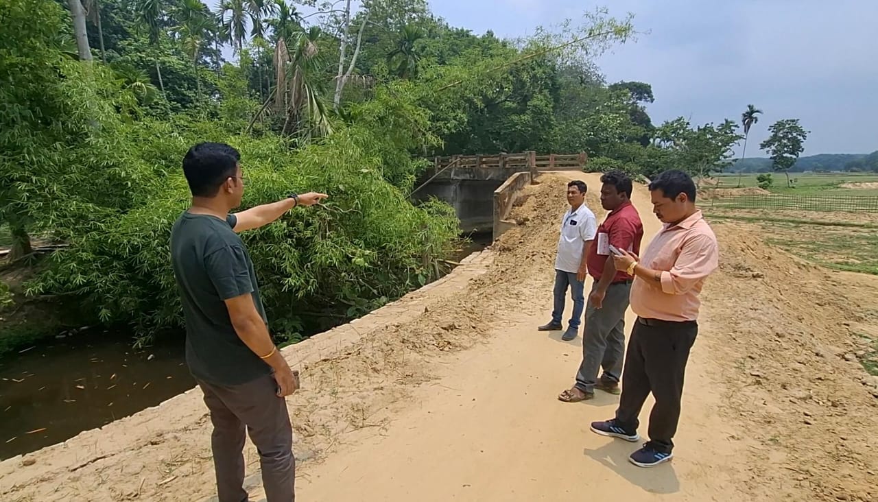 স্বাভাবিক ছন্দে ফিরছে বন্যায় ক্ষতিগ্রস্ত সাতচাঁদ ব্লক