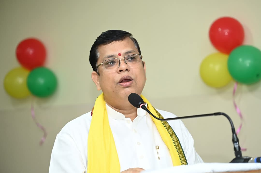 ক্যান্সার আক্রান্ত রোগীদের জন্য হাসপাতালে হেল্প ডেস্কের উদ্বোধন করলেন মন্ত্রী টিংকু রায়