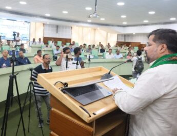 ত্রিপুরায় ৮ লক্ষের বেশি যানবাহন, সড়ক নিরাপত্তা জোরদারে কর্মশালা
