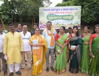 প্রতিষ্ঠা দিবসে বৃক্ষরোপণ, পরিবেশ রক্ষায় সচেতনতার বার্তা শিবনগর মডার্ন ক্লাব ও আমরা তরুণ দলের
