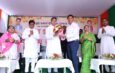 হকার্স ইউনিয়নের শপথ অনুষ্ঠানে মুখ্যমন্ত্রীর তোপ, ‘ক্ষমতার নেশায় প্রাক্তন মুখ্যমন্ত্রী পাগলের প্রলাপ বকছেন’