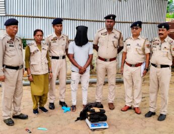 আগরতলা রেলস্টেশনে ৫.১৩০ কেজি গাঁজা উদ্ধার, গ্রেফতার যুবক