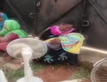 মৃত শিশুকে কোলে নিয়ে সীমান্তে দুই ঘণ্টা অপেক্ষা, বিএসএফ-এর বিরুদ্ধে অমানবিক আচরণের অভিযোগ